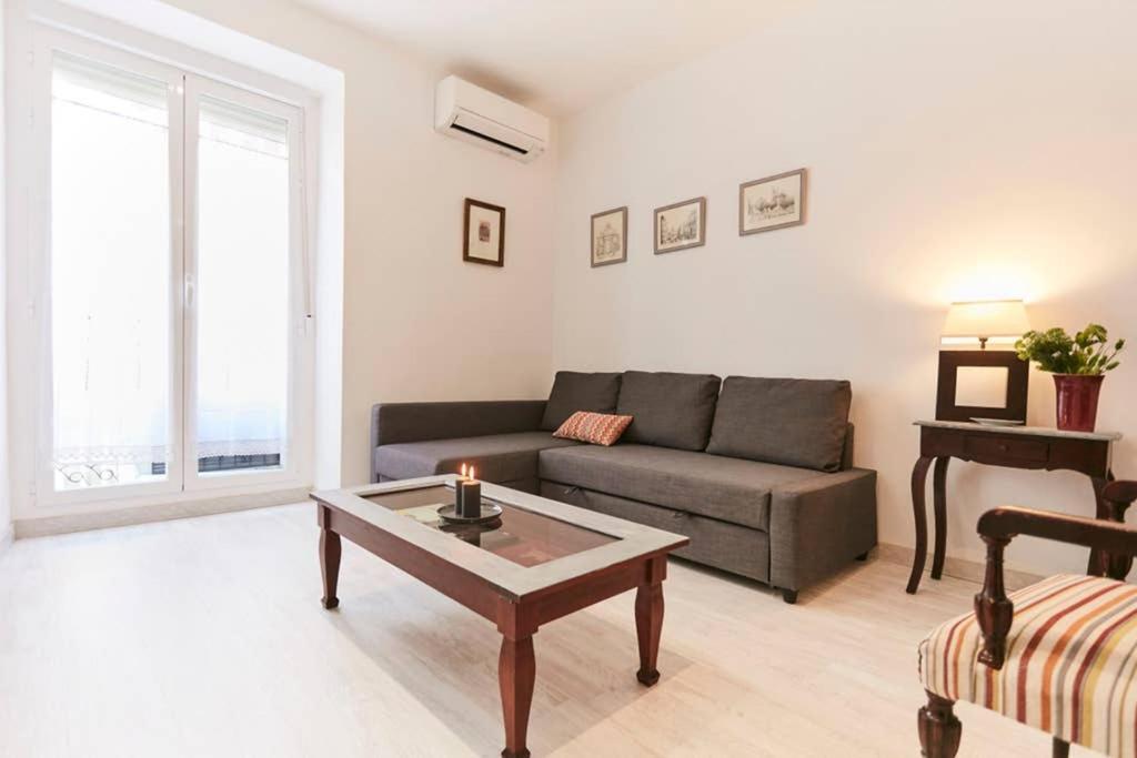 Original Y Coqueto Apartamento Junto A Plaza Mayor Appartamento *